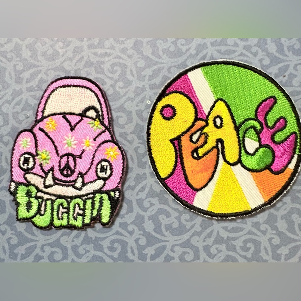 2 Patches buggin vw beatle and peace are multicolored with a Hippie Vibe VTG